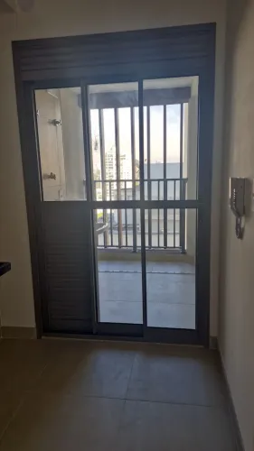 Porta balcão 1,33 x 2,20