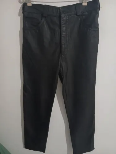 CALÇA VINTAGE DE COURO LEGÍTIMO ANOS 70 /80