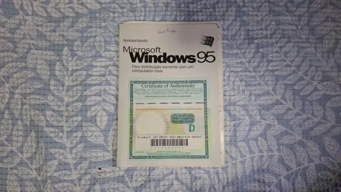 Livro informativo Microsoft Windows 95