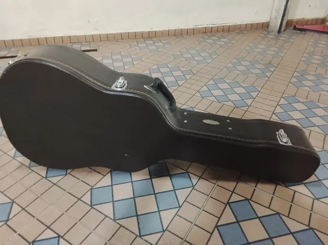 Case de luxo violão folk