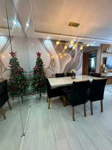 Vendo mesa de 6 lugares 