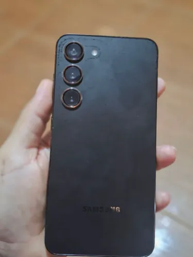 Samsung S23