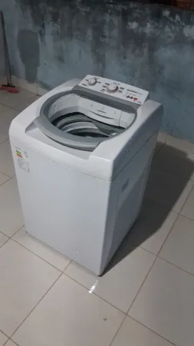 Maquina de lavar roupas 