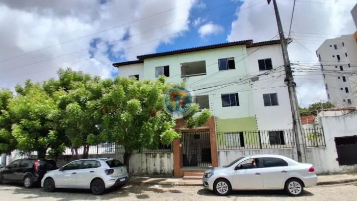 Locação de Apartamentos / Padrão na cidade de Fortaleza