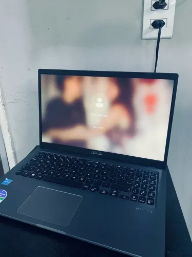 Notbook asus