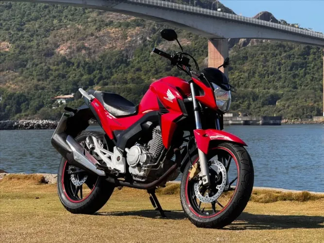HONDA CB TWISTER