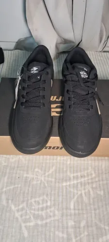 Tênis NORMAII, PRETO, básico, número 41, cano curto, novo.