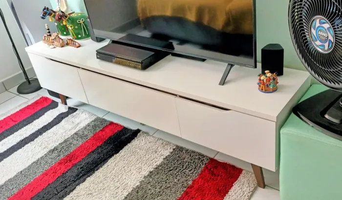 Rack para sala com portas 