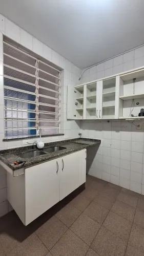 Vendo pia em granito 2 metros com Cuba dupla e gabinete