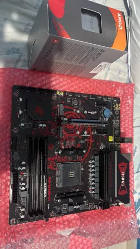 Kit upgrade AMD Ryzen 7 5700, B550m, 8gb ddr4 + cooler original AMD