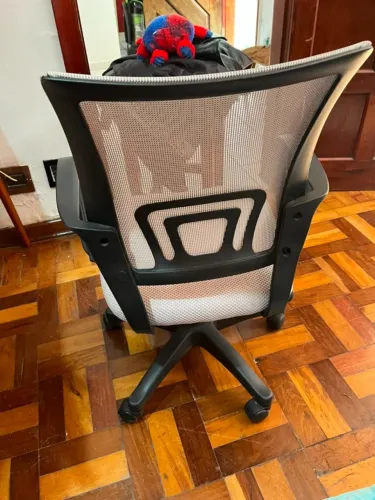 cadeira de escritorio giratoria