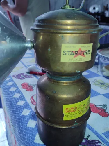 Lamparina a carbureto antiga