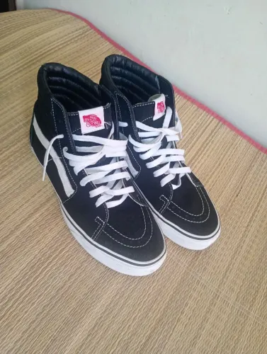 Tênis Vans Original tamanho 39 cano alto unissex