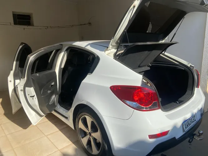 Chevrolet Cruze HB Sport LT 1.8 16V Flexp. 5P MEC 2013