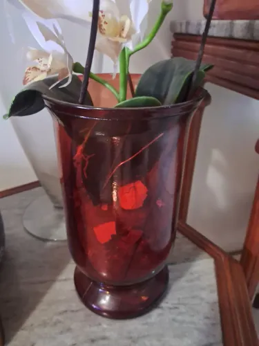 Belo vaso em vidrao antigo