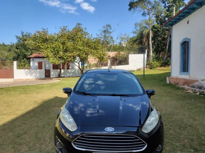 Ford Fiesta SE 1.6 8V Flex 5P 2014