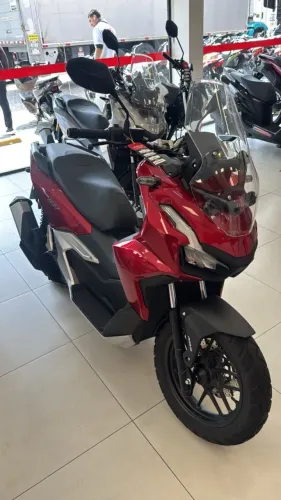 ADV 160 