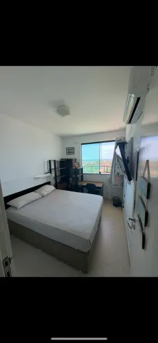 Quarto com vista para o Mar em Cobertura compartilhada(republica)prédio com lazer completo