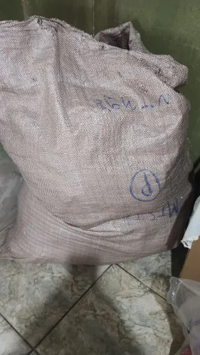 Fardo de roupa feminina 
