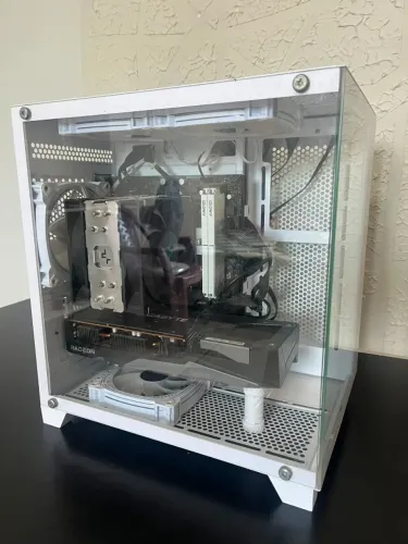 PC Gamer Ryzen 7 5700X + RX 7600 | 16GB RAM | Excelente Estado
