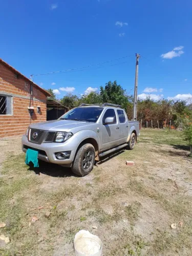 Nissan Frontier SV At.cd 4X4 2.5 TB Diesel Mec. 2013