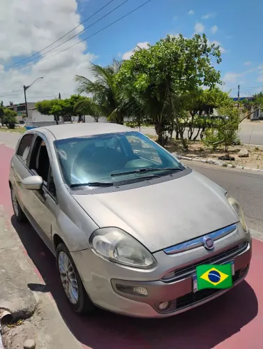 Fiat Punto Essence Dualogic 1.6 Flex 16V 5P 2014