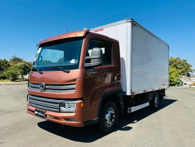 Volkswagen Delivery Express + 3.0 16V 2P TB Diesel 2027