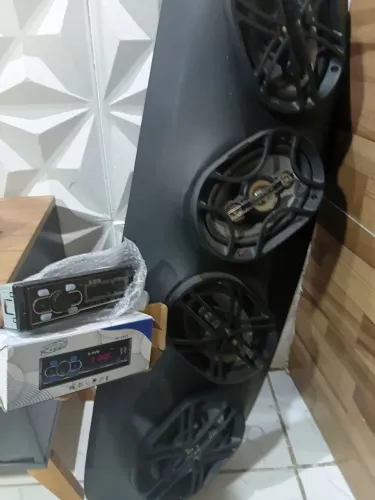 Vendo 4 flat com tampa do classic e o rádio novo