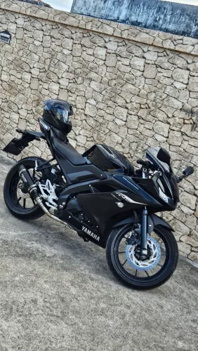 Yamaha R15 2025