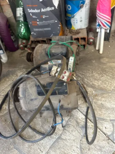 Betoneira 400L pasoni ( com motor 2cv)