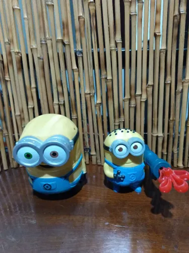 2 Brinquedos Minions 