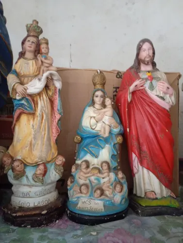 Trio de imagens santas