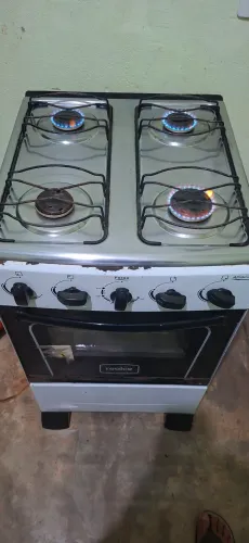 Fogão de 4 bocas