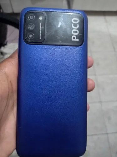 Poco M3 azul, funcionando normalmente.