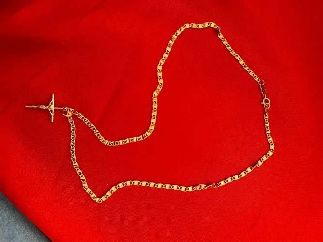 Corrente da Rommanel baiado a ouro 18k com 60cm.
