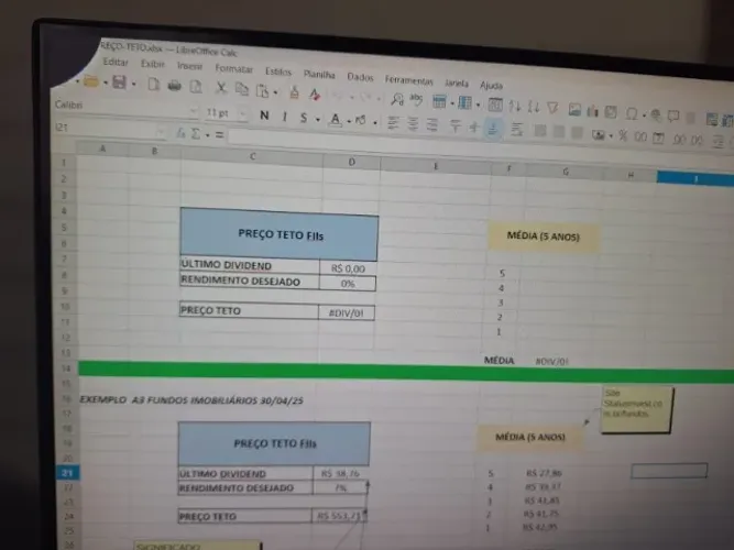Monitor Lenovo 21,5 Full HD com defeito + calculadora Cásio grátis