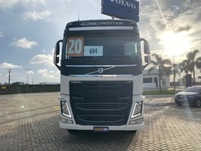Volvo FH 540 6x4T Globetrotter 2020 Tracbel Seminovos Volvo