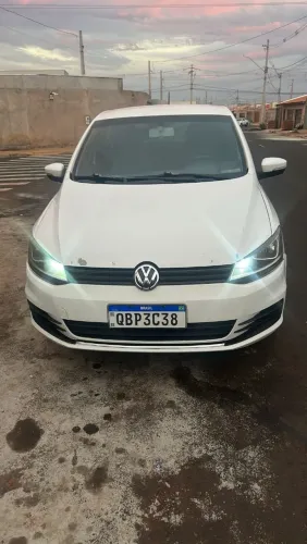 Volkswagen Fox Trendline 1.6 Flex 8V 5P 2015