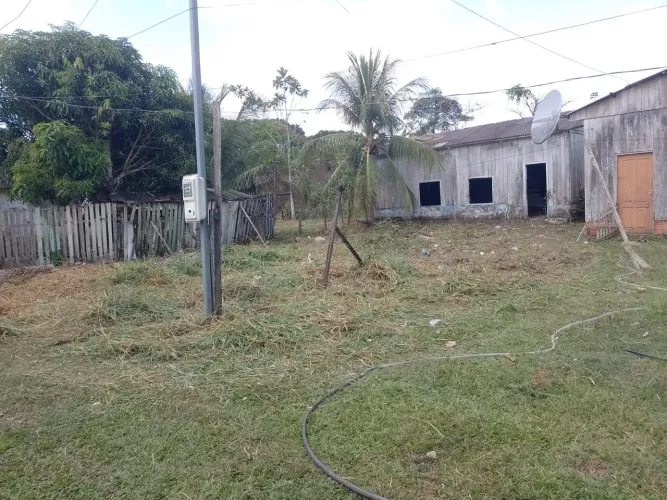Terreno com casa