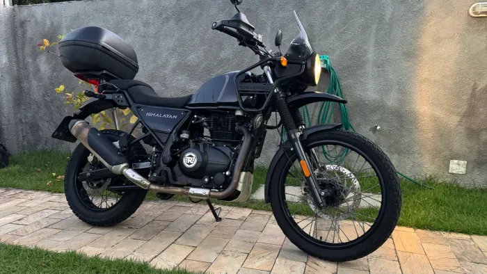 Himalayan 411 super conservada 