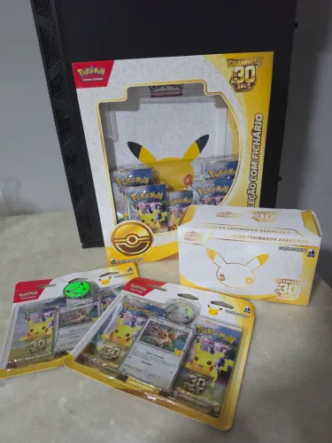 Pokemon Edição celebração 30 anos (combo)