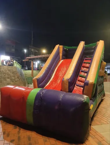 Brinquedo inflável