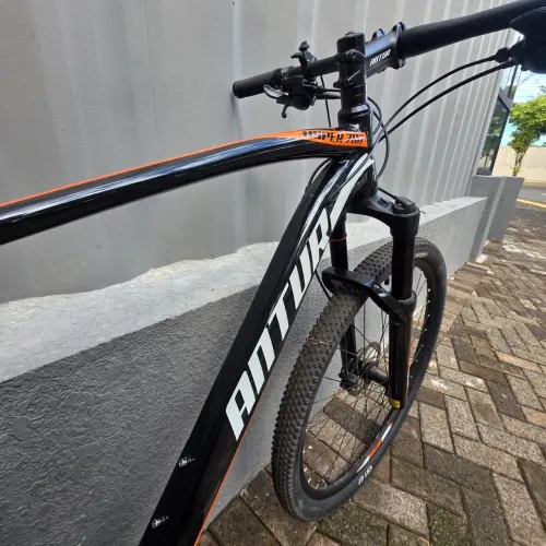 Bicicleta Antur Hyper aro 29 tamanho 21shimano altus