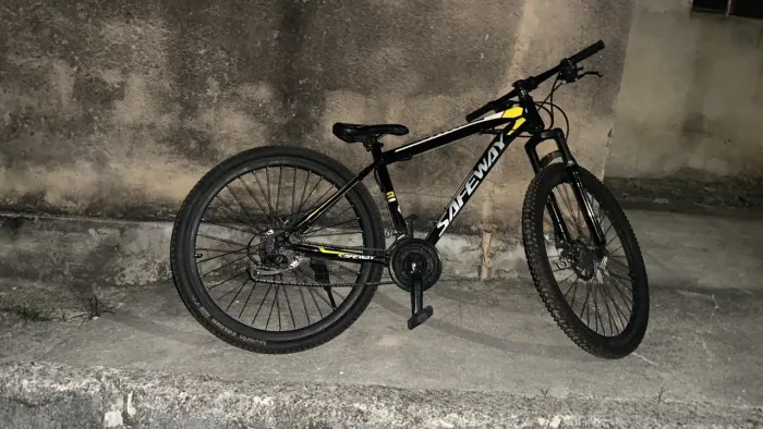 ? Bicicleta Aro 29 Safeway - Preta e Amarela