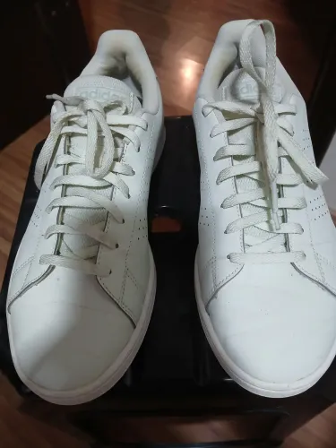 Tênis Adidas feminino