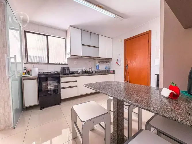 Imóvel para venda possui 120 metros quadrados com 3 quartos em São Mateus - Juiz de Fora -