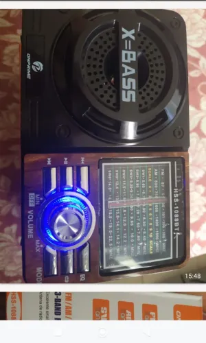 Rádio retrô, 100$valor negociável, sem nenhuma marca de uso!