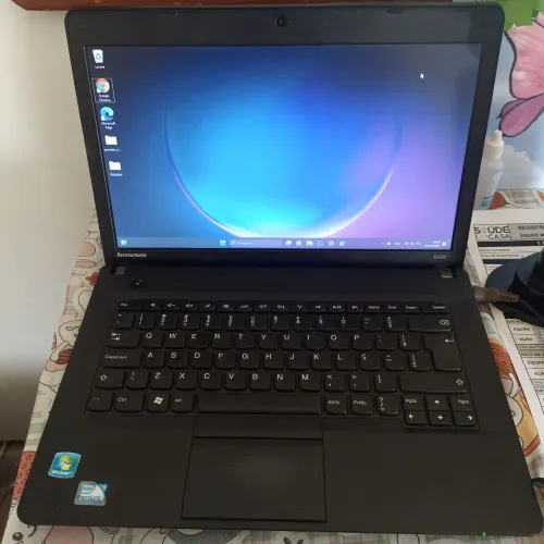 VENDO NOTEBOOK LENOVO