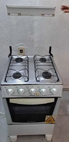 Fogao 4 bocas tudo funcionando perfeitamente 