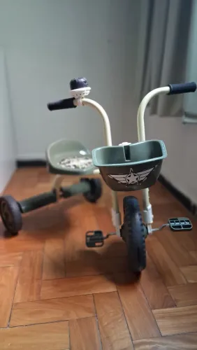 Triciclo menino motoquinha velotrol verde militar